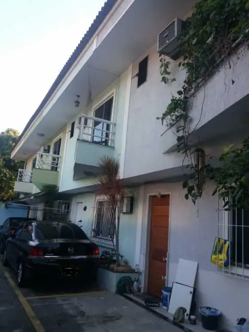 Casa de Condomínio com 2 quartos à venda, 85m2 em Rio De Janeiro - RJ - imagem 1 Foto 1 de Casa de Condomínio com 2 quartos à venda, 85m2 em Rio De Janeiro - RJ