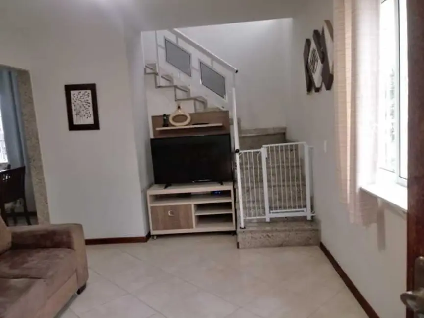 Casa de Condomínio com 2 quartos à venda, 100m2 em Rio De Janeiro - RJ - imagem 3 Foto 3 de Casa de Condomínio com 2 quartos à venda, 100m2 em Rio De Janeiro - RJ