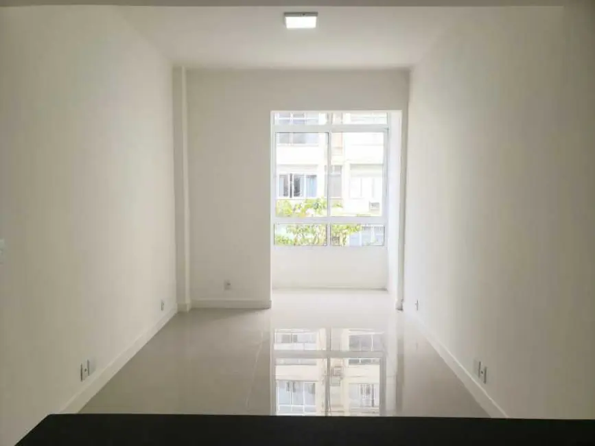 Kitnet à venda, 28m2 em Rio De Janeiro - RJ - imagem 7 Foto 7 de Kitnet à venda, 28m2 em Rio De Janeiro - RJ