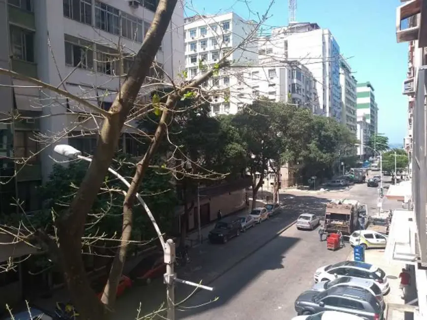 Foto 1 de Kitnet com 1 quarto à venda, 40m2 em Rio De Janeiro - RJ