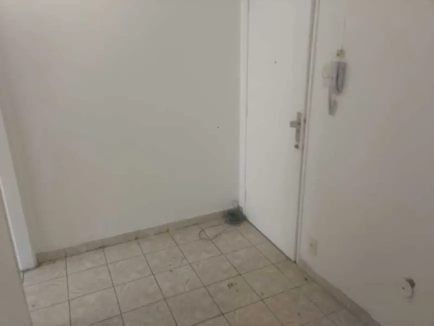 Kitnet com 1 quarto à venda, 32m2 em Rio De Janeiro - RJ - imagem 7 Foto 7 de Kitnet com 1 quarto à venda, 32m2 em Rio De Janeiro - RJ