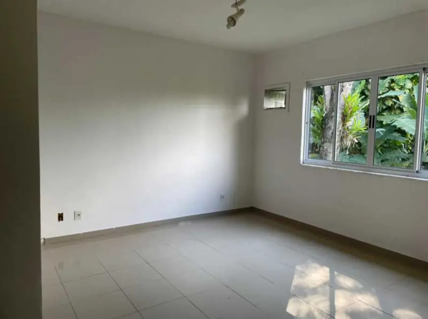 Foto 2 de Casa de Condomínio com 3 quartos à venda, 750m2 em Rio De Janeiro - RJ