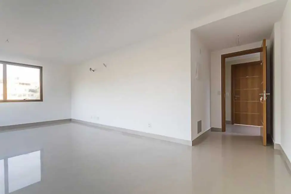 Sala Comercial à venda, 37m2 em Rio De Janeiro - RJ - imagem 4 Foto 4 de Sala Comercial à venda, 37m2 em Rio De Janeiro - RJ