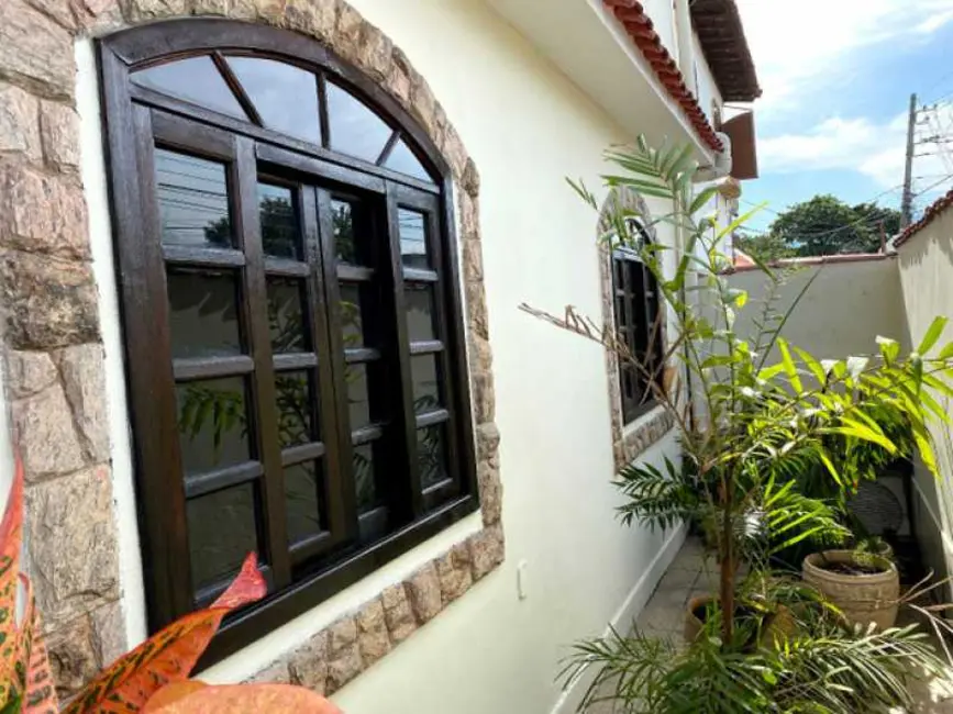 Foto 2 de Casa com 5 quartos à venda, 280m2 em Rio De Janeiro - RJ