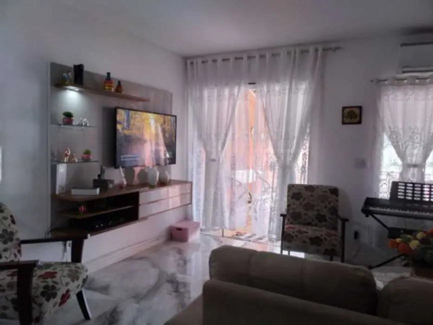 Foto 3 de Casa com 3 quartos à venda, 120m2 em Rio De Janeiro - RJ