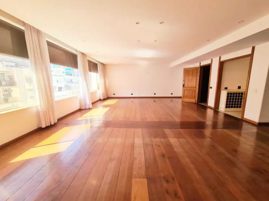 Foto 4 de Apartamento com 4 quartos à venda, 220m2 em Rio De Janeiro - RJ