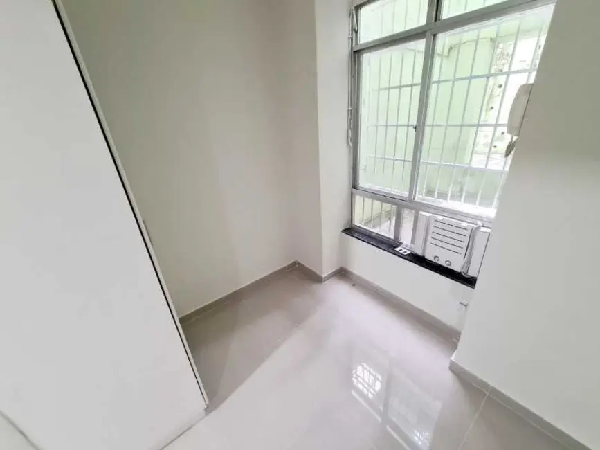 Kitnet à venda, 28m2 em Rio De Janeiro - RJ - imagem 8 Foto 8 de Kitnet à venda, 28m2 em Rio De Janeiro - RJ