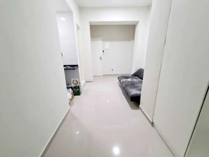 Kitnet à venda, 28m2 em Rio De Janeiro - RJ - imagem 3 Foto 3 de Kitnet à venda, 28m2 em Rio De Janeiro - RJ