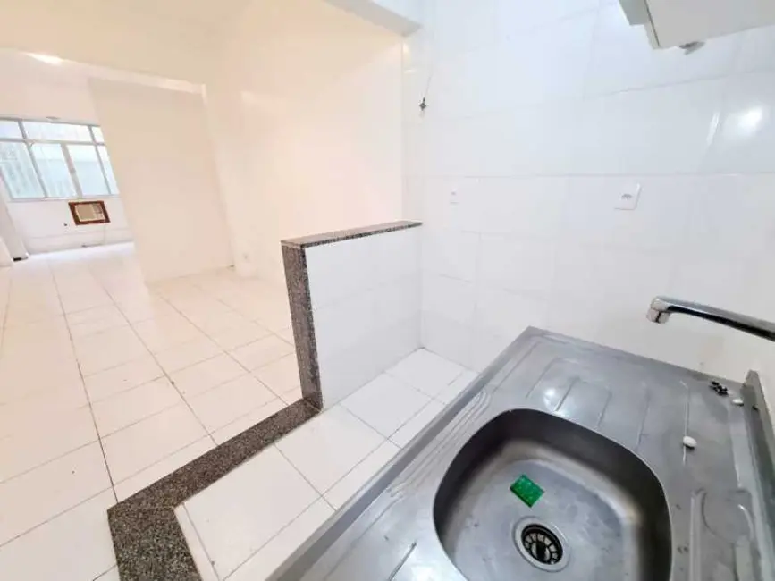 Kitnet à venda, 48m2 em Rio De Janeiro - RJ - imagem 9 Foto 9 de Kitnet à venda, 48m2 em Rio De Janeiro - RJ