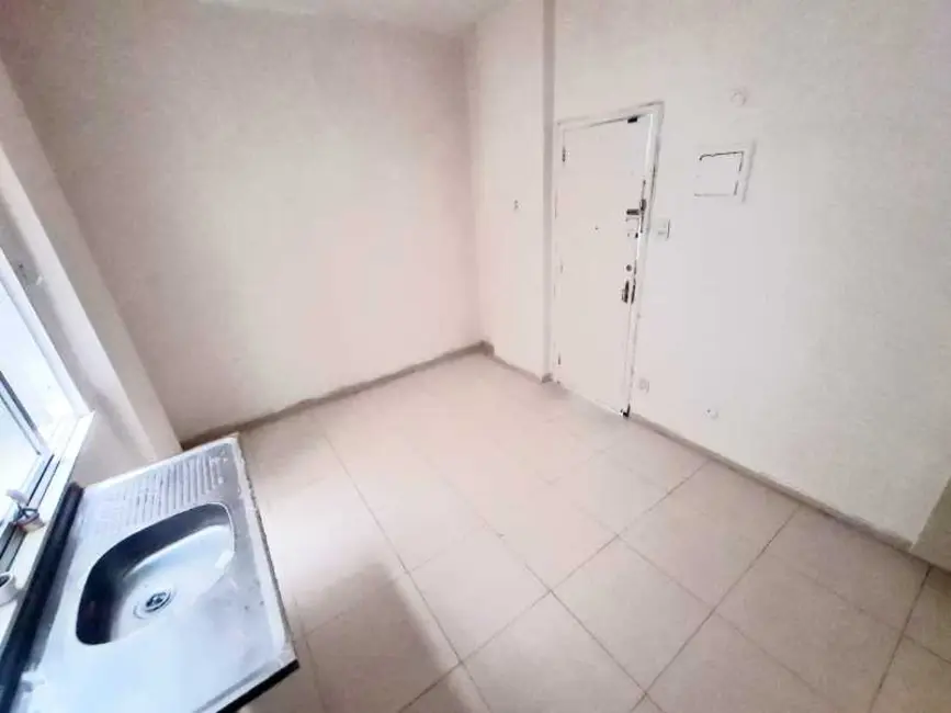 Foto 3 de Kitnet à venda, 22m2 em Rio De Janeiro - RJ