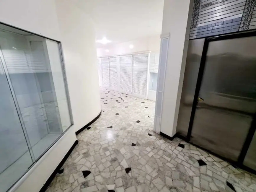 Foto 3 de Kitnet à venda, 40m2 em Rio De Janeiro - RJ