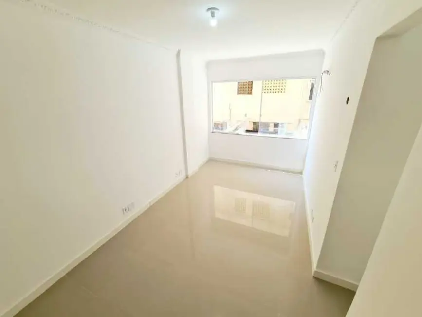 Apartamento com 2 quartos à venda, 70m2 em Rio De Janeiro - RJ - imagem 4 Foto 4 de Apartamento com 2 quartos à venda, 70m2 em Rio De Janeiro - RJ