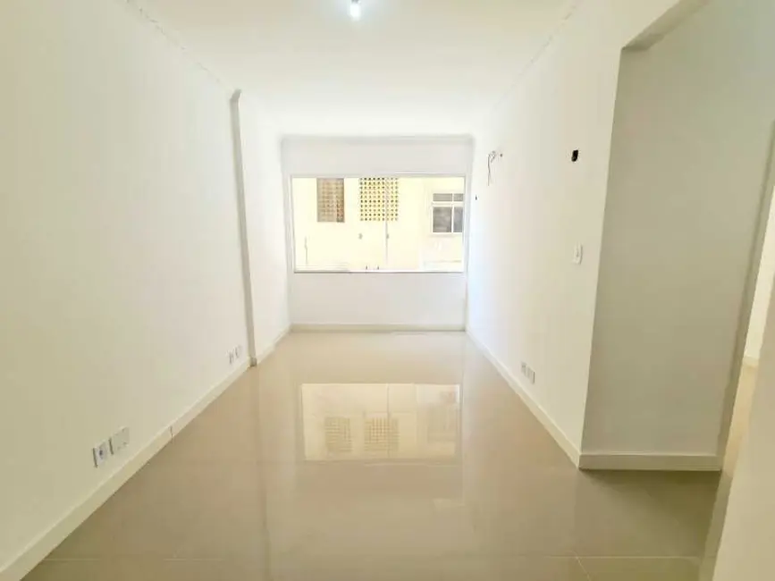 Apartamento com 2 quartos à venda, 70m2 em Rio De Janeiro - RJ - imagem 5 Foto 5 de Apartamento com 2 quartos à venda, 70m2 em Rio De Janeiro - RJ