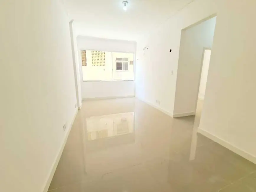 Apartamento com 2 quartos à venda, 70m2 em Rio De Janeiro - RJ - imagem 2 Foto 2 de Apartamento com 2 quartos à venda, 70m2 em Rio De Janeiro - RJ