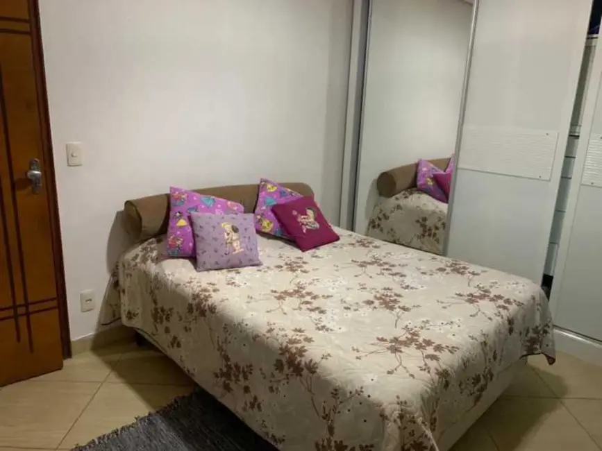 Casa com 5 quartos à venda, 330m2 em Rio De Janeiro - RJ - imagem 3 Foto 3 de Casa com 5 quartos à venda, 330m2 em Rio De Janeiro - RJ