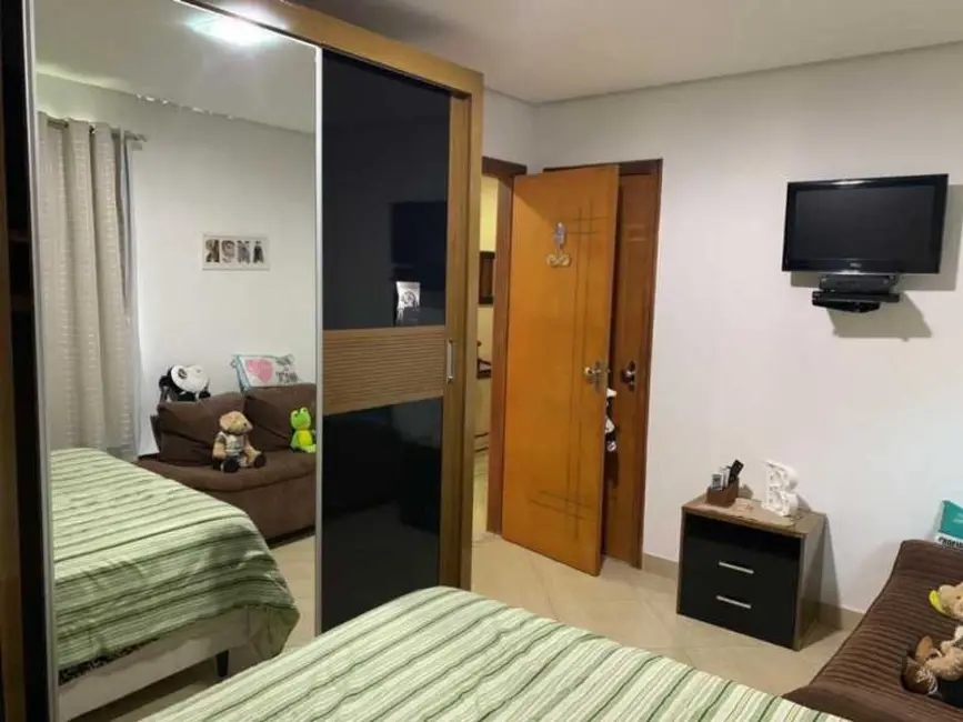 Casa com 5 quartos à venda, 330m2 em Rio De Janeiro - RJ - imagem 4 Foto 4 de Casa com 5 quartos à venda, 330m2 em Rio De Janeiro - RJ