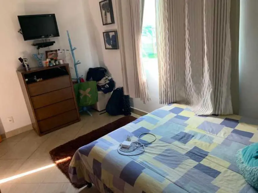 Casa com 5 quartos à venda, 330m2 em Rio De Janeiro - RJ - imagem 8 Foto 8 de Casa com 5 quartos à venda, 330m2 em Rio De Janeiro - RJ