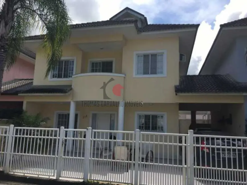 Foto 1 de Casa com 3 quartos à venda, 200m2 em Rio De Janeiro - RJ