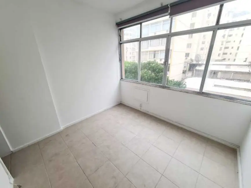 Kitnet com 1 quarto à venda, 30m2 em Rio De Janeiro - RJ - imagem 3 Foto 3 de Kitnet com 1 quarto à venda, 30m2 em Rio De Janeiro - RJ