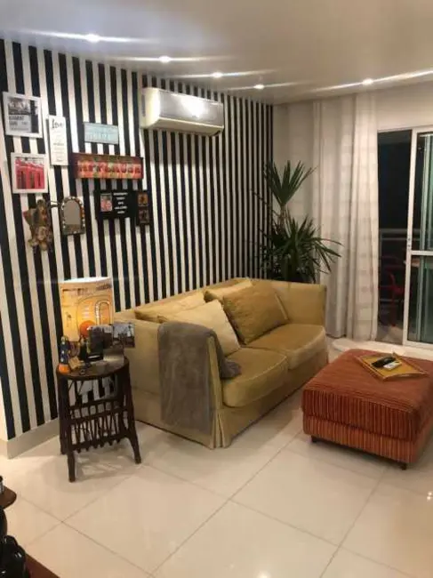 Foto 4 de Apartamento com 2 quartos à venda em Rio De Janeiro - RJ