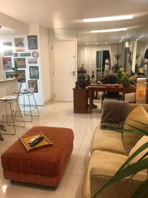 Foto 1 de Apartamento com 2 quartos à venda em Rio De Janeiro - RJ