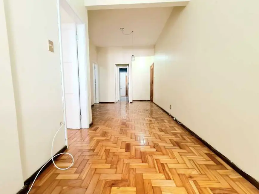 Foto 4 de Apartamento com 2 quartos à venda, 60m2 em Rio De Janeiro - RJ