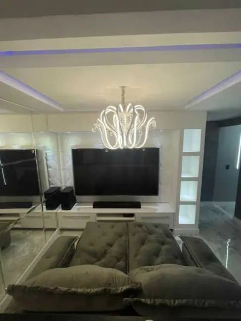 Cobertura com 2 quartos à venda em Rio De Janeiro - RJ - imagem 2 Foto 2 de Cobertura com 2 quartos à venda em Rio De Janeiro - RJ