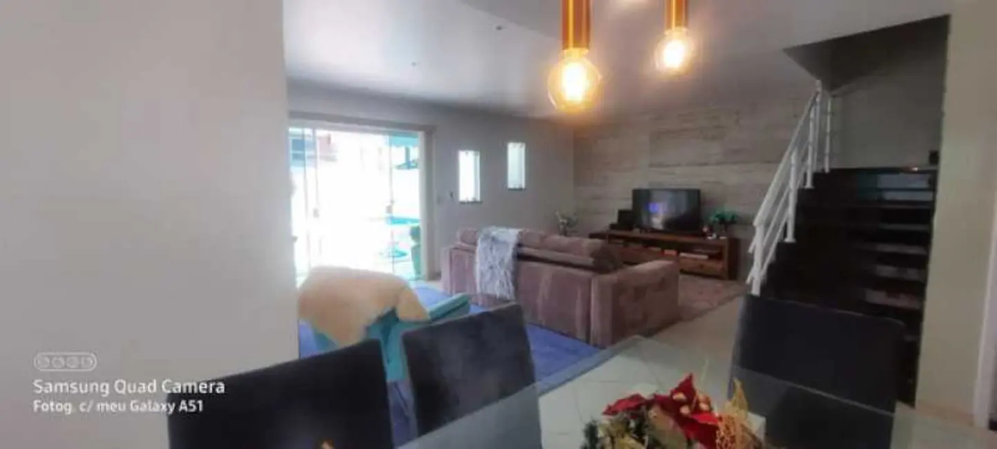 Casa de Condomínio com 3 quartos à venda, 205m2 em Rio De Janeiro - RJ - imagem 8 Foto 8 de Casa de Condomínio com 3 quartos à venda, 205m2 em Rio De Janeiro - RJ