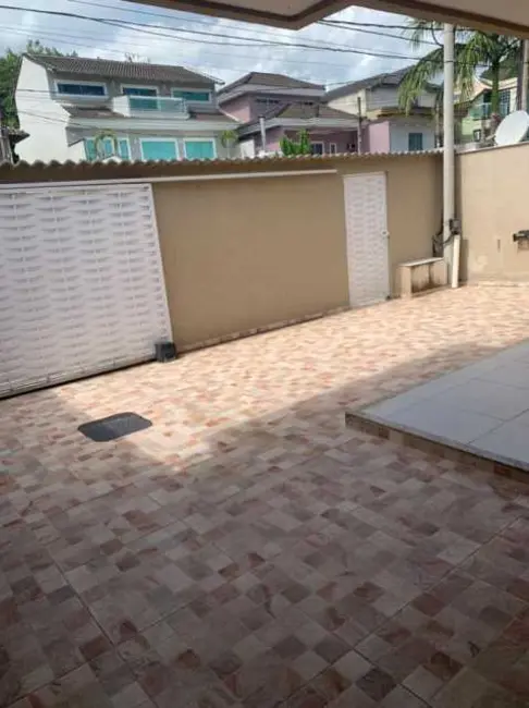 Casa de Condomínio com 3 quartos à venda, 190m2 em Rio De Janeiro - RJ - imagem 4 Foto 4 de Casa de Condomínio com 3 quartos à venda, 190m2 em Rio De Janeiro - RJ