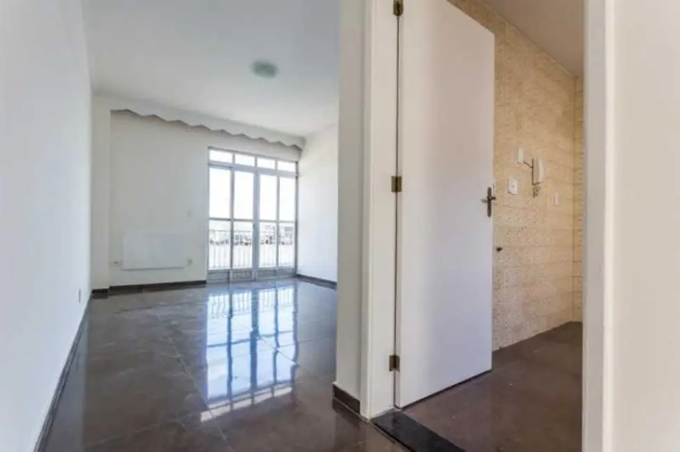 Foto 2 de Apartamento com 1 quarto à venda, 60m2 em Rio De Janeiro - RJ