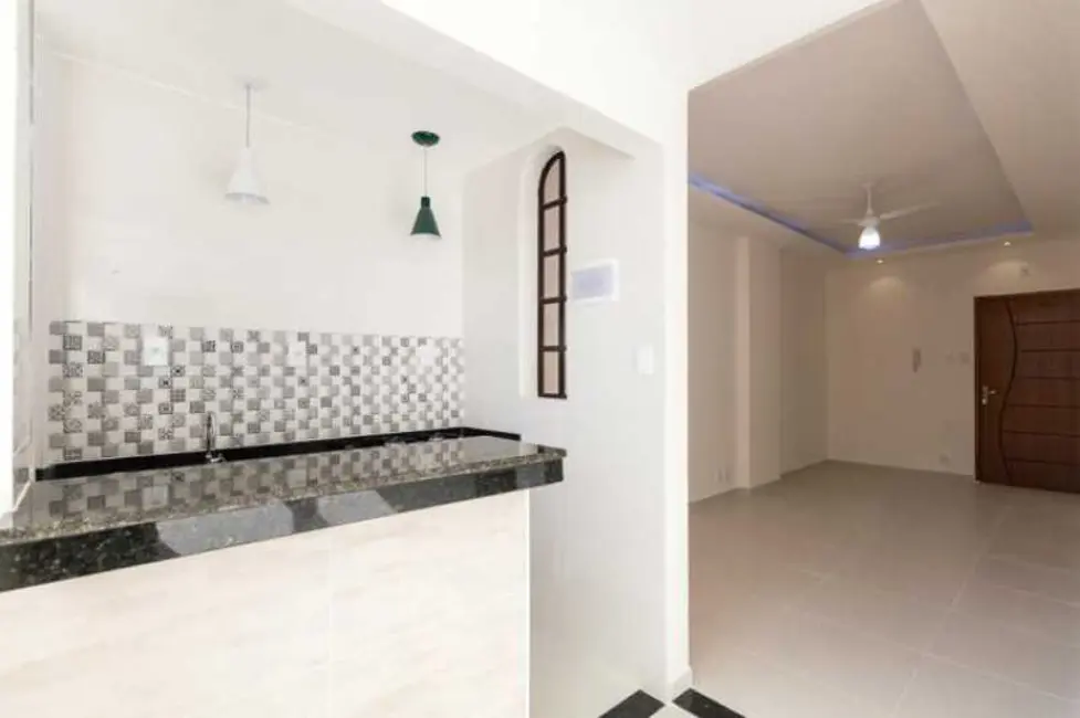 Foto 4 de Apartamento com 1 quarto à venda, 50m2 em Rio De Janeiro - RJ