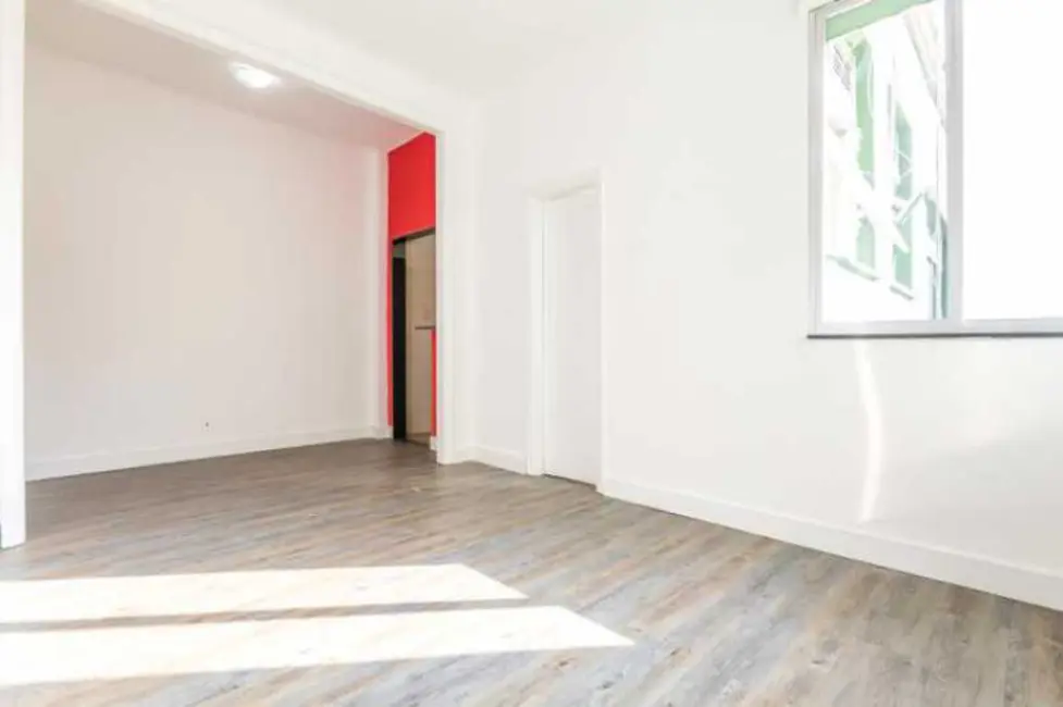 Foto 1 de Apartamento com 1 quarto à venda, 28m2 em Rio De Janeiro - RJ