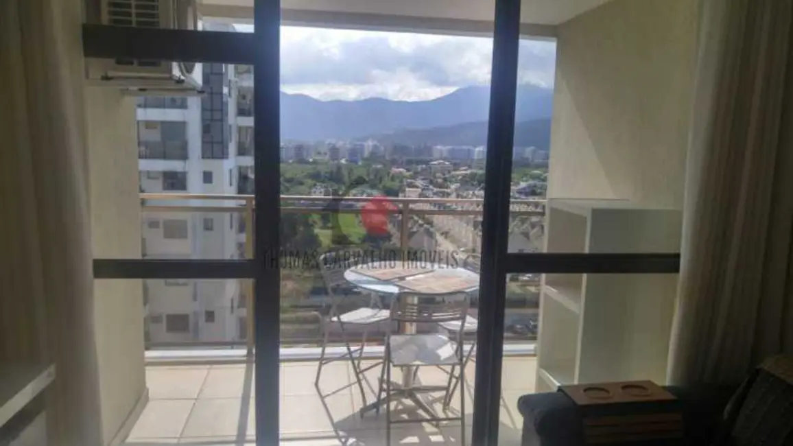 Apartamento com 2 quartos à venda, 63m2 em Rio De Janeiro - RJ - imagem 3 Foto 3 de Apartamento com 2 quartos à venda, 63m2 em Rio De Janeiro - RJ