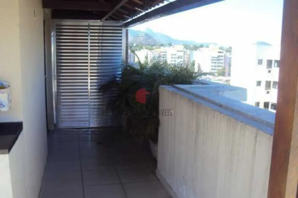 Apartamento com 2 quartos à venda, 120m2 em Rio De Janeiro - RJ - imagem 2 Foto 2 de Apartamento com 2 quartos à venda, 120m2 em Rio De Janeiro - RJ