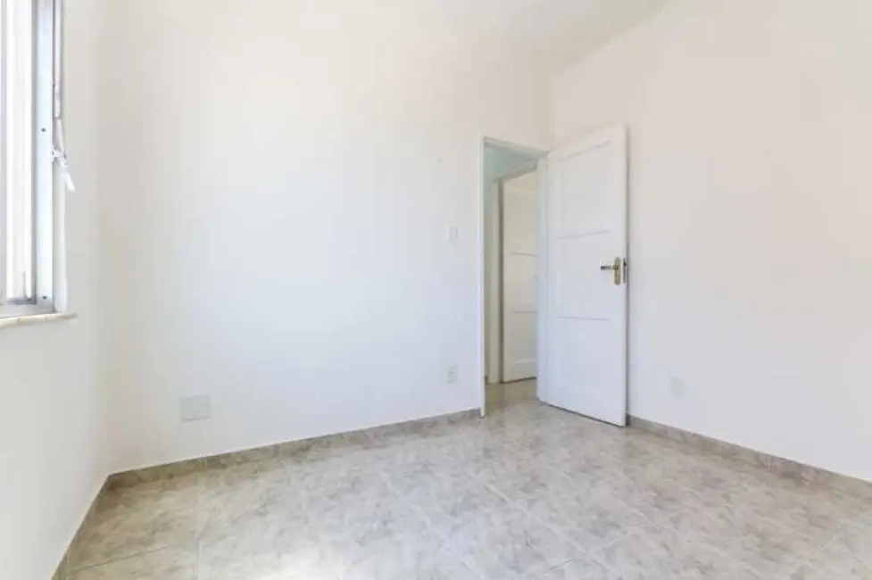 Foto 2 de Apartamento com 2 quartos à venda, 70m2 em Rio De Janeiro - RJ