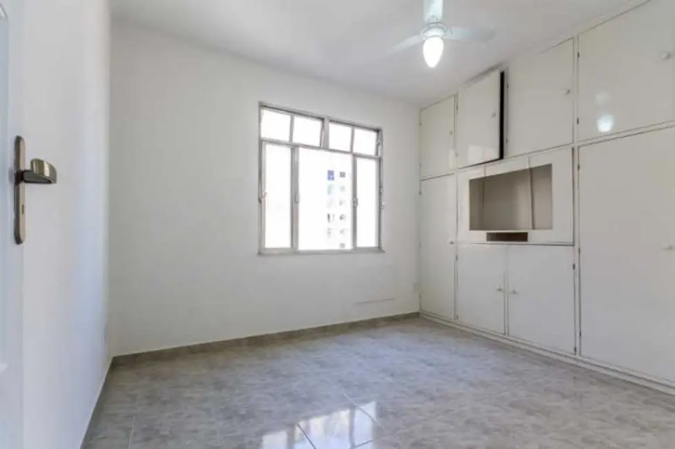 Foto 3 de Apartamento com 2 quartos à venda, 70m2 em Rio De Janeiro - RJ