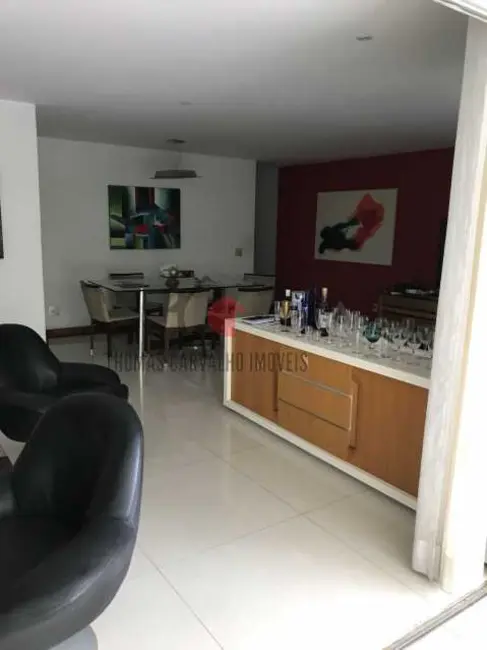 Apartamento com 3 quartos à venda, 200m2 em Rio De Janeiro - RJ - imagem 3 Foto 3 de Apartamento com 3 quartos à venda, 200m2 em Rio De Janeiro - RJ