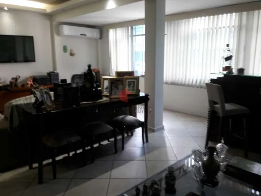 Foto 7 de Apartamento com 3 quartos à venda, 150m2 em Rio De Janeiro - RJ