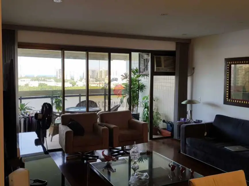 Apartamento com 3 quartos à venda, 145m2 em Rio De Janeiro - RJ - imagem 5 Foto 5 de Apartamento com 3 quartos à venda, 145m2 em Rio De Janeiro - RJ