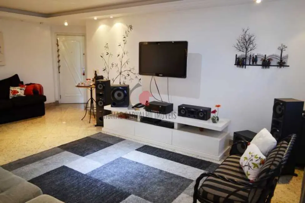 Foto 3 de Apartamento com 4 quartos à venda, 140m2 em Rio De Janeiro - RJ