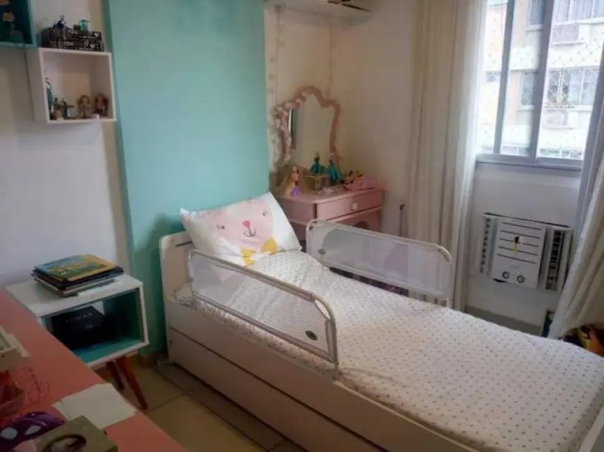 Foto 7 de Apartamento com 4 quartos à venda, 140m2 em Rio De Janeiro - RJ