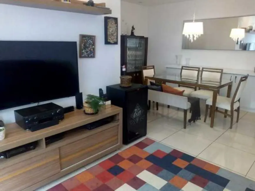 Foto 2 de Apartamento com 4 quartos à venda, 140m2 em Rio De Janeiro - RJ