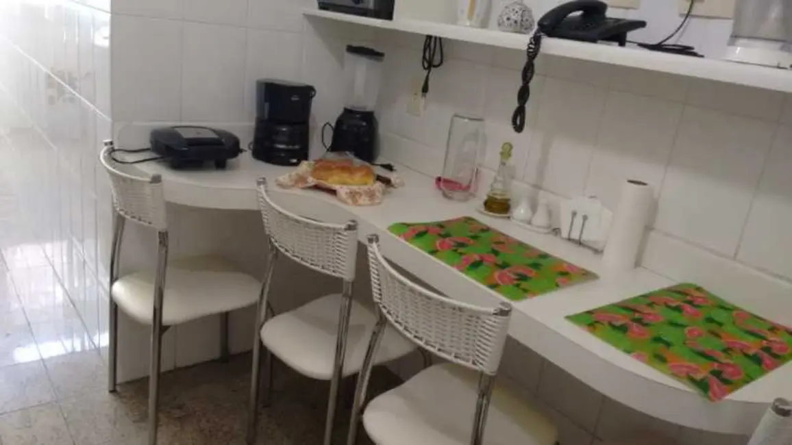 Apartamento com 4 quartos à venda, 200m2 em Rio De Janeiro - RJ - imagem 5 Foto 5 de Apartamento com 4 quartos à venda, 200m2 em Rio De Janeiro - RJ