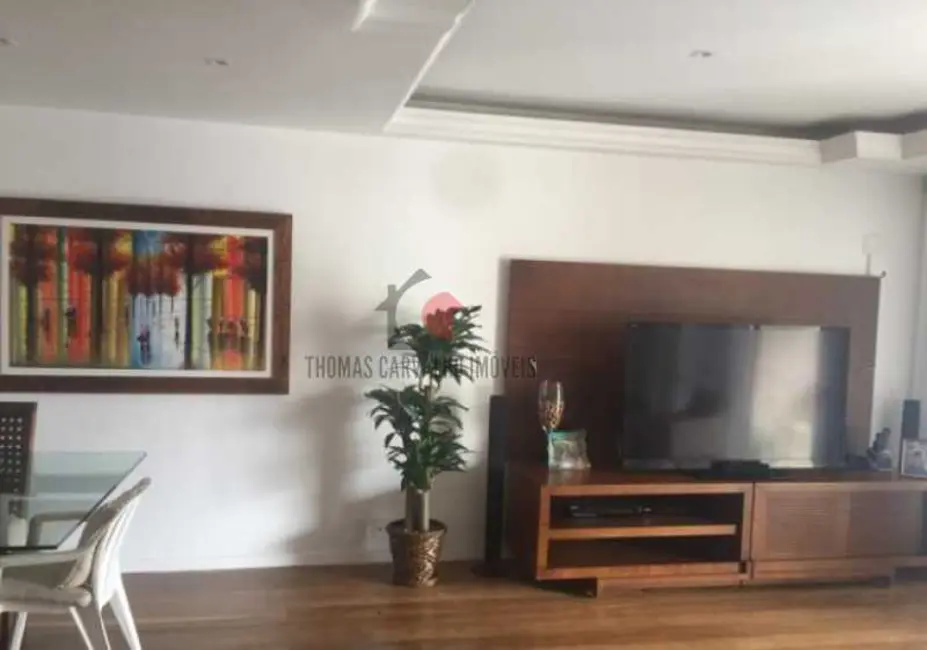 Apartamento com 6 quartos à venda, 220m2 em Rio De Janeiro - RJ - imagem 3 Foto 3 de Apartamento com 6 quartos à venda, 220m2 em Rio De Janeiro - RJ