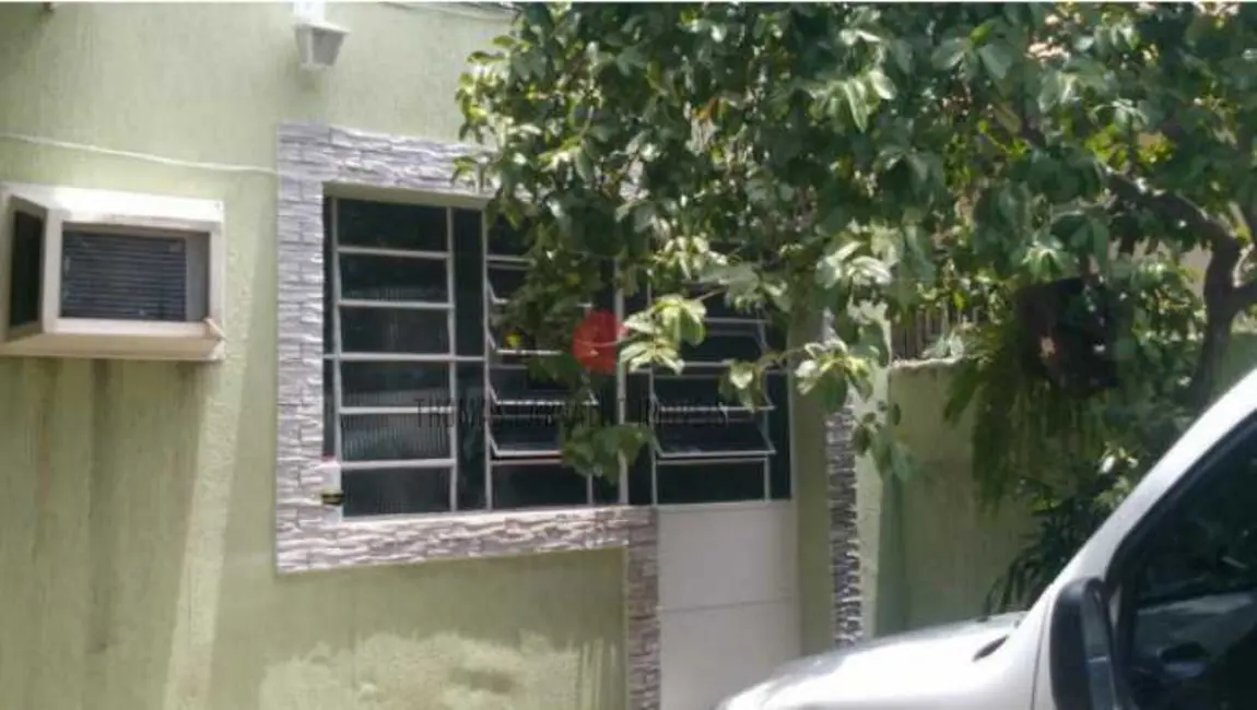 Casa com 2 quartos à venda, 150m2 em Rio De Janeiro - RJ - imagem 2 Foto 2 de Casa com 2 quartos à venda, 150m2 em Rio De Janeiro - RJ