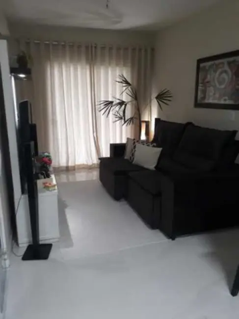 Foto 2 de Casa com 2 quartos à venda, 200m2 em Rio De Janeiro - RJ