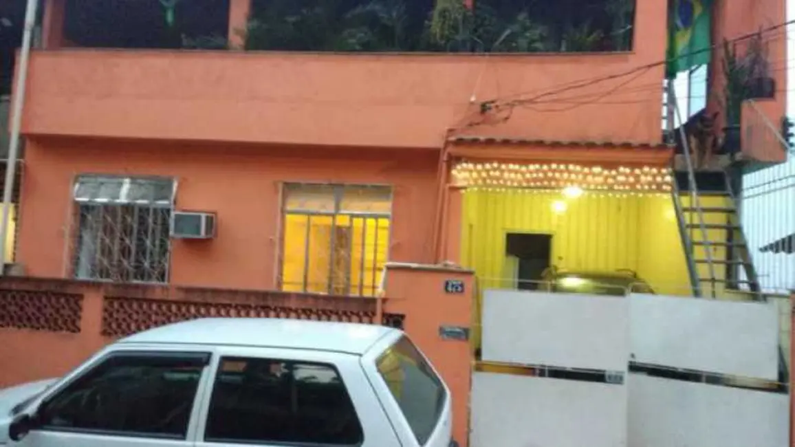 Foto 1 de Casa com 2 quartos à venda, 70m2 em Rio De Janeiro - RJ