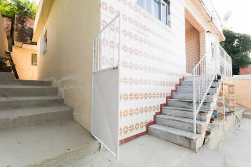 Casa com 3 quartos à venda, 130m2 em Sao Goncalo - RJ - imagem 1 Foto 1 de Casa com 3 quartos à venda, 130m2 em Sao Goncalo - RJ
