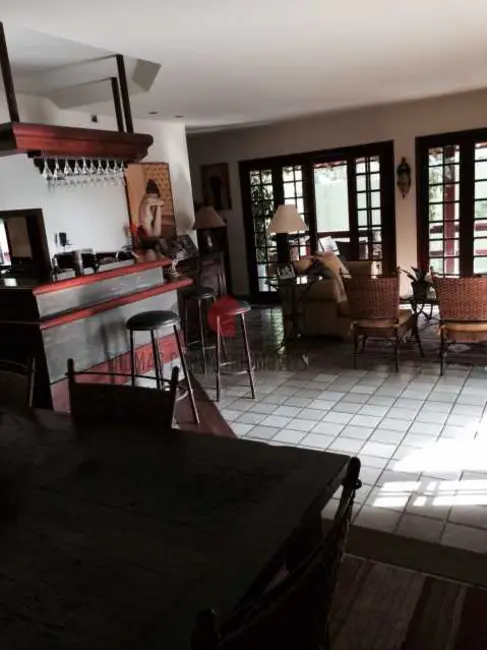 Foto 2 de Casa com 5 quartos à venda, 366m2 em Rio De Janeiro - RJ