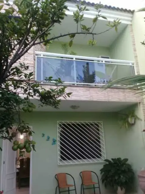Foto 1 de Casa de Condomínio com 2 quartos à venda, 120m2 em Rio De Janeiro - RJ